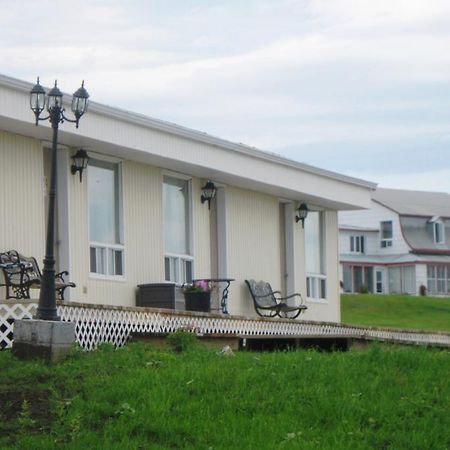 Motel De La Pointe Aux Bouleaux 베이셍트캐서린 외부 사진