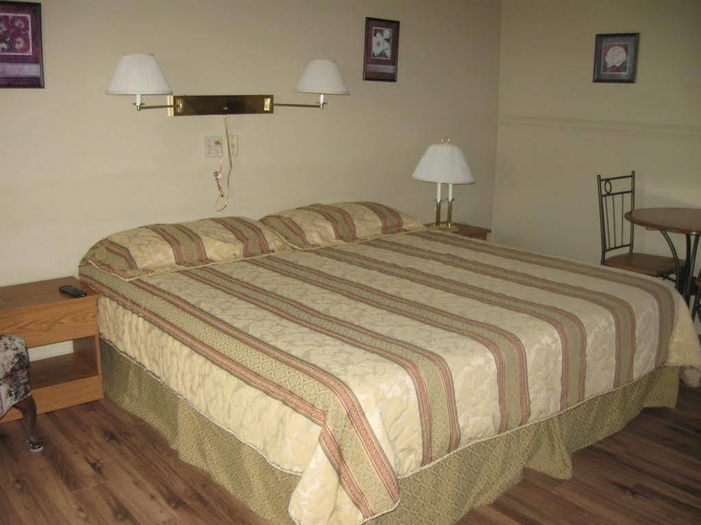 Motel De La Pointe Aux Bouleaux 베이셍트캐서린 외부 사진